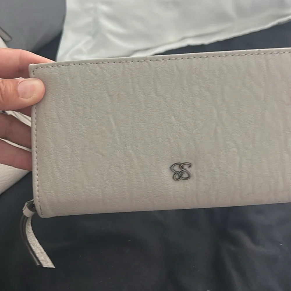 Jessica Simpson Gray Women's Handbag and Wallet Set - Picture 4 of 8